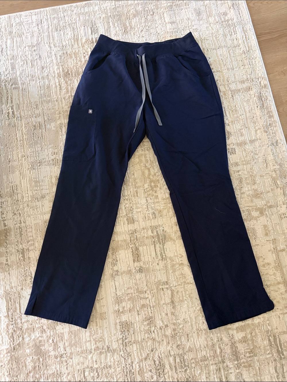 Figs Women’s Navy Kade Cargo Scrub Pants
